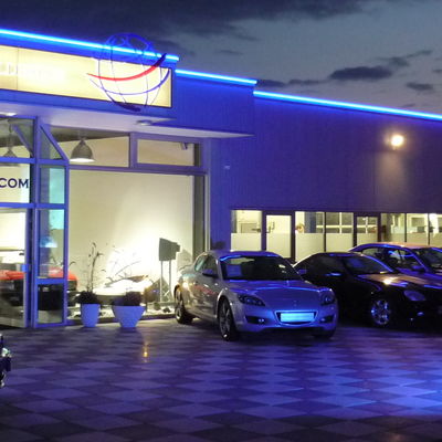 Bild vergrößern: Abendstimmung im Autohaus Bad Oldesloe