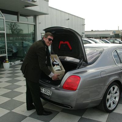 Bild vergrößern: Bentleyübergabe 2009