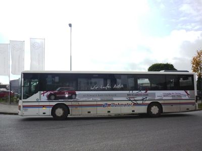 Bild vergrößern: Buswerbung in Stormarn