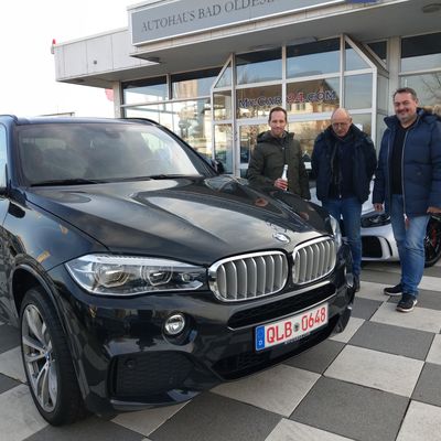 Bild vergrößern: Lieber Herr Reicho, viel Freude mit dem BMW X5!