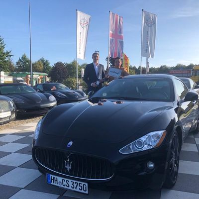 Bild vergrößern: Lieber Herr Schülke, auch dieser Maserati fährt zweihundertzehn...